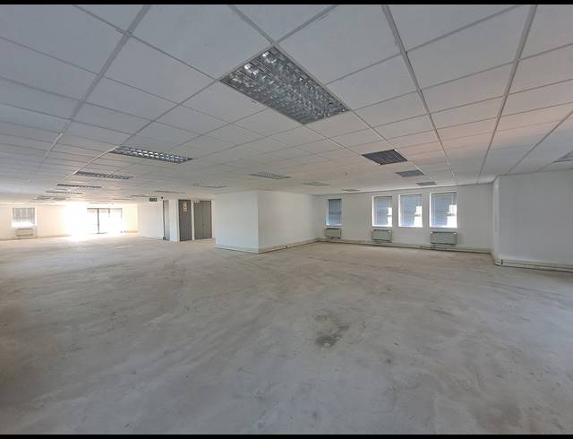 1,575M² OFFICE TO LET IN ILLOVO